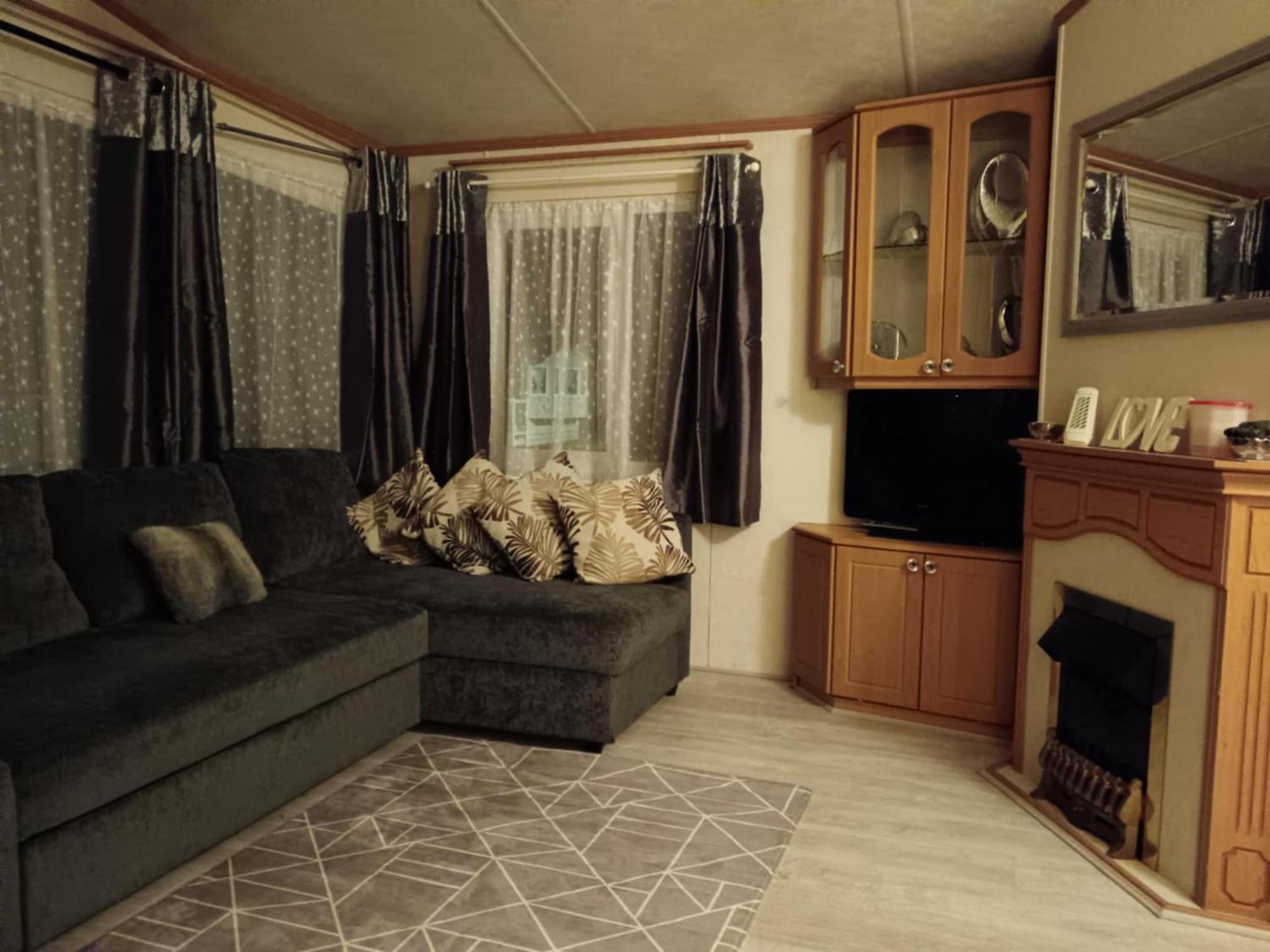 Lovely 3 Bedroom 8 Berth Caravan In ريل المظهر الخارجي الصورة